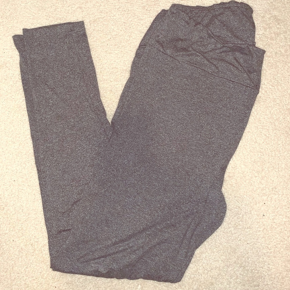 LulaRoe TC leggings.